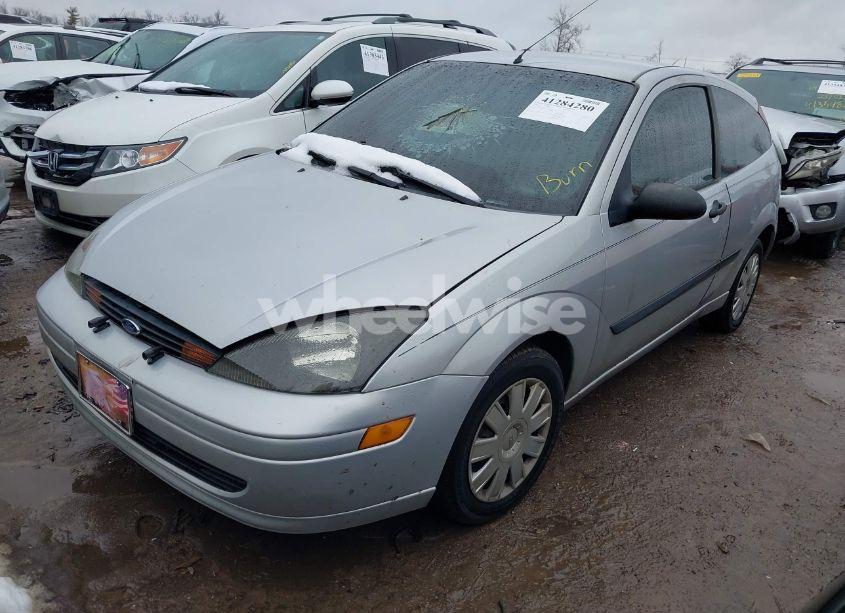 Photo 2 of 2004 Ford Focus ZX3 (VIN 3FAFP31324R119602)