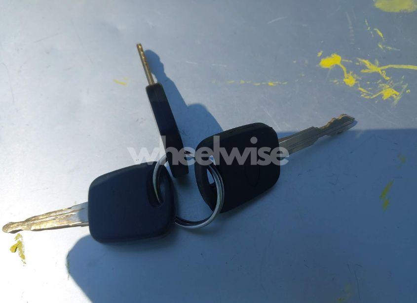 Photo 11 of 2001 Ford Focus ZX3 (VIN 3FAFP31331R167153)