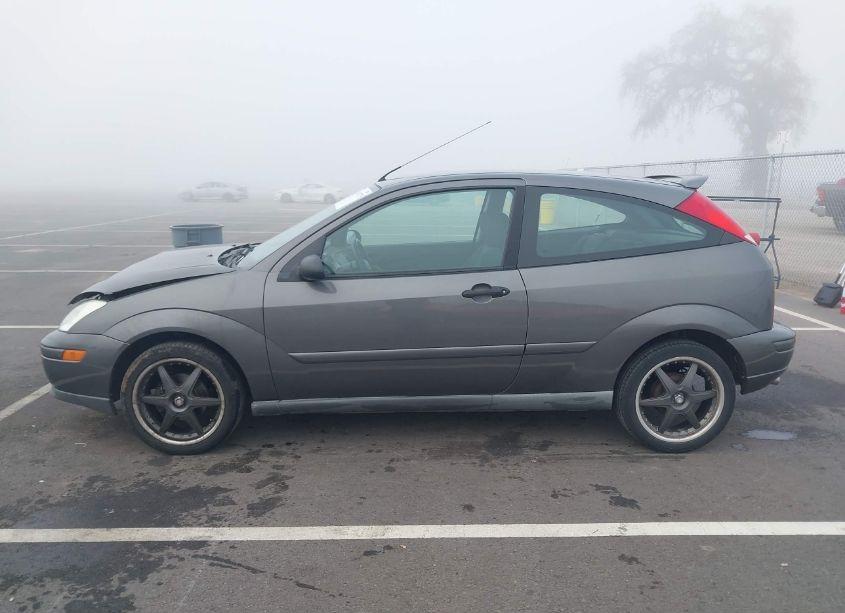 Photo 14 of 2001 Ford Focus ZX3 (VIN 3FAFP31331R250551)