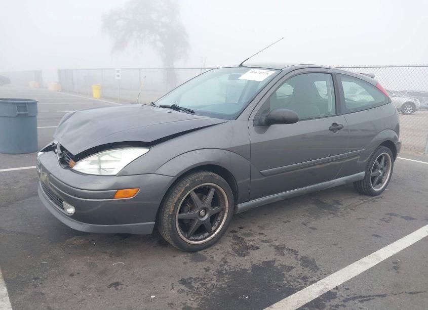 Photo 2 of 2001 Ford Focus ZX3 (VIN 3FAFP31331R250551)
