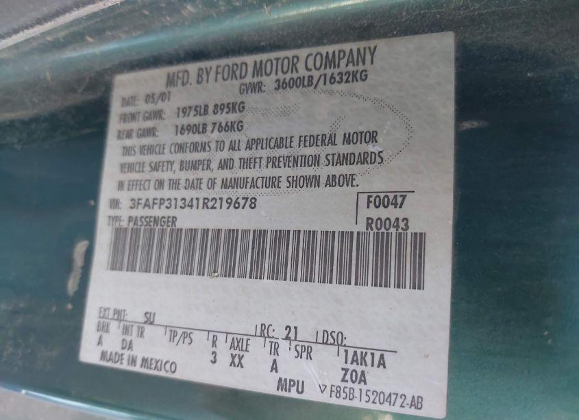 Photo 9 of 2001 Ford Focus ZX3 (VIN 3FAFP31341R219678)