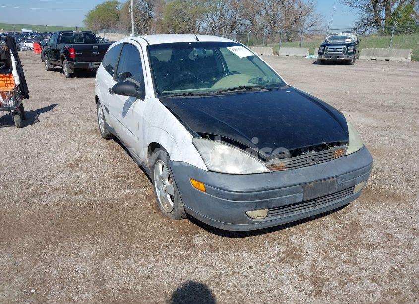 2001 Ford Focus ZX3 (VIN 3FAFP31341R247786) main photo