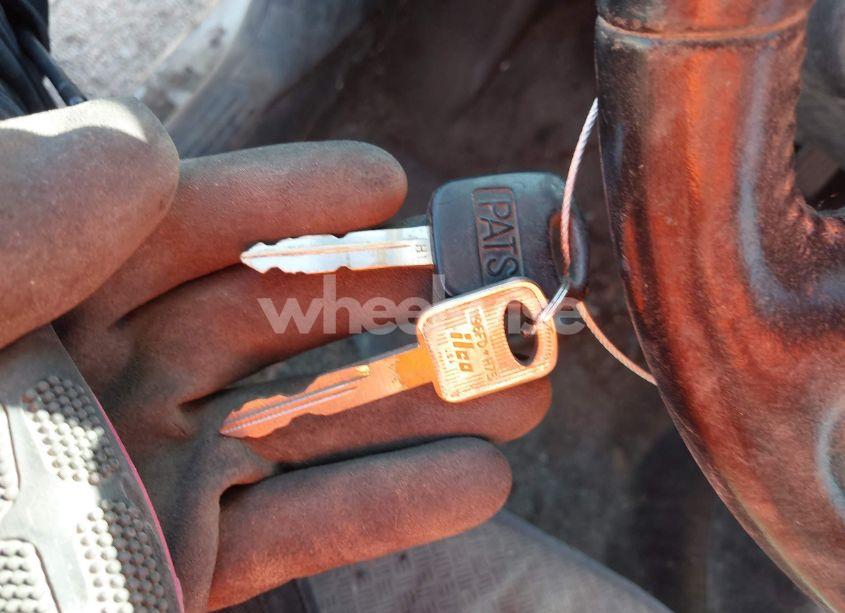 Photo 11 of 2001 Ford Focus ZX3 (VIN 3FAFP31341R247786)