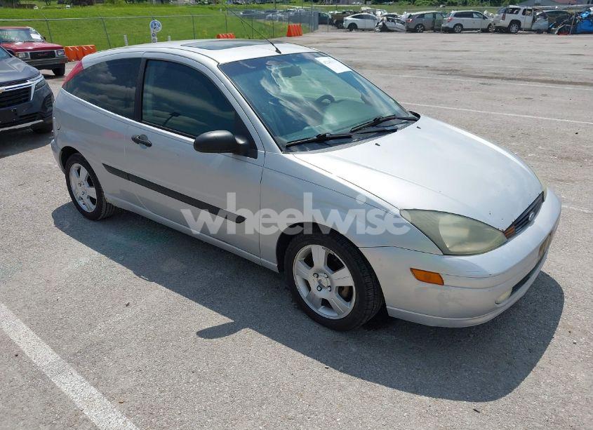 2003 Ford Focus ZX3 (VIN 3FAFP31343R168170) main photo