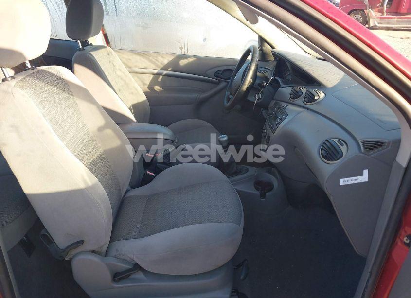 Photo 5 of 2001 Ford Focus ZX3 (VIN 3FAFP31351R151505)