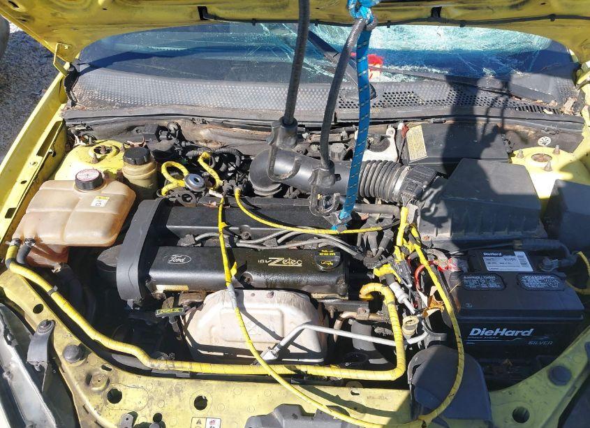 Photo 10 of 2001 Ford Focus ZX3 (VIN 3FAFP31351R248025)