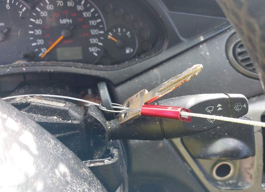 Photo 11 of 2001 Ford Focus ZX3 (VIN 3FAFP31351R248025)