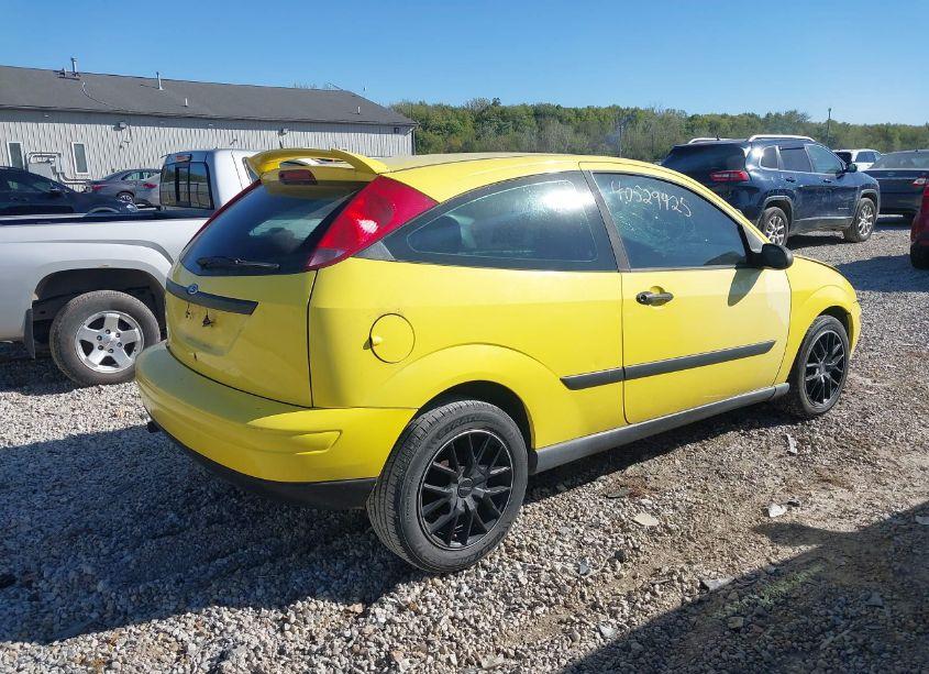 Photo 4 of 2001 Ford Focus ZX3 (VIN 3FAFP31351R248025)