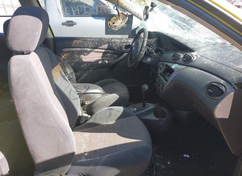 Photo 5 of 2001 Ford Focus ZX3 (VIN 3FAFP31351R248025)