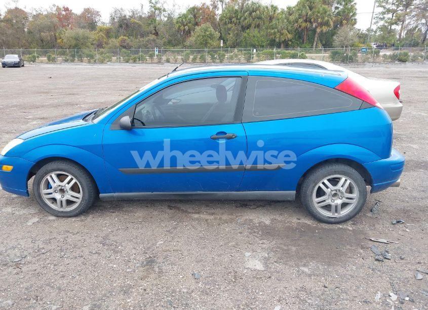 Photo 14 of 2002 Ford Focus ZX3 (VIN 3FAFP31352R174364)