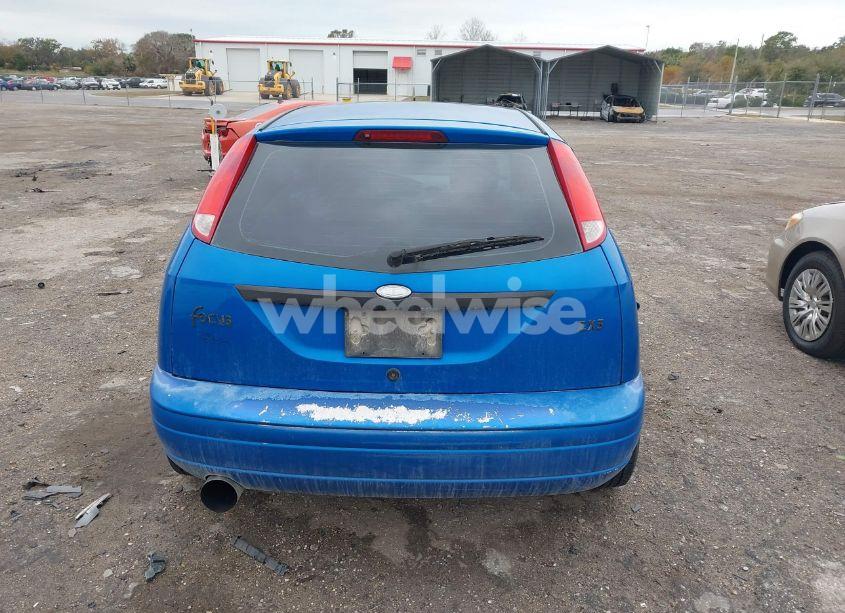 Photo 16 of 2002 Ford Focus ZX3 (VIN 3FAFP31352R174364)