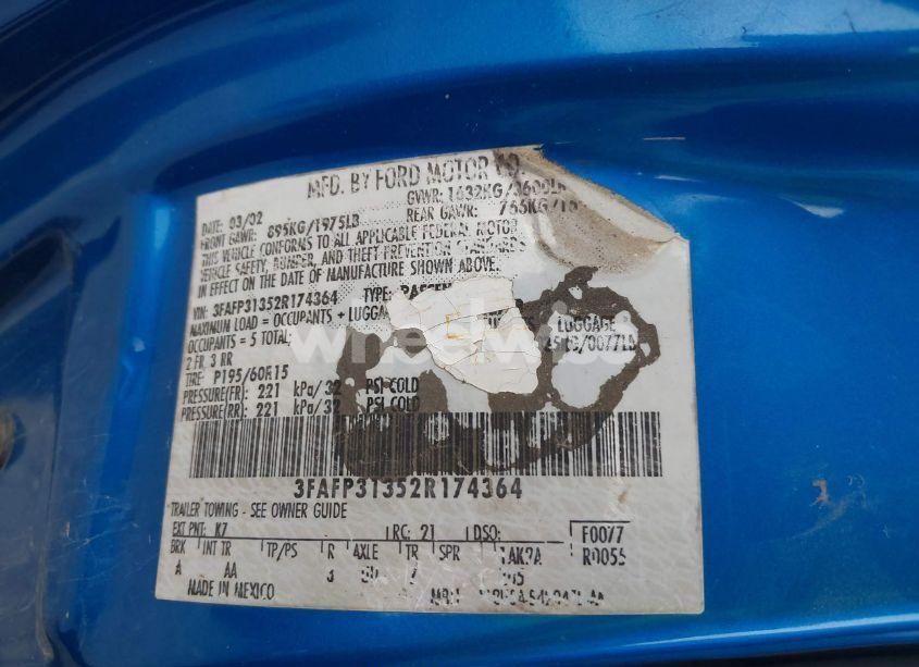 Photo 9 of 2002 Ford Focus ZX3 (VIN 3FAFP31352R174364)