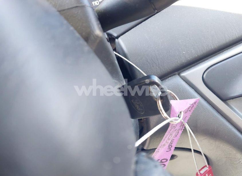 Photo 11 of 2002 Ford Focus ZX3 (VIN 3FAFP31362R167648)