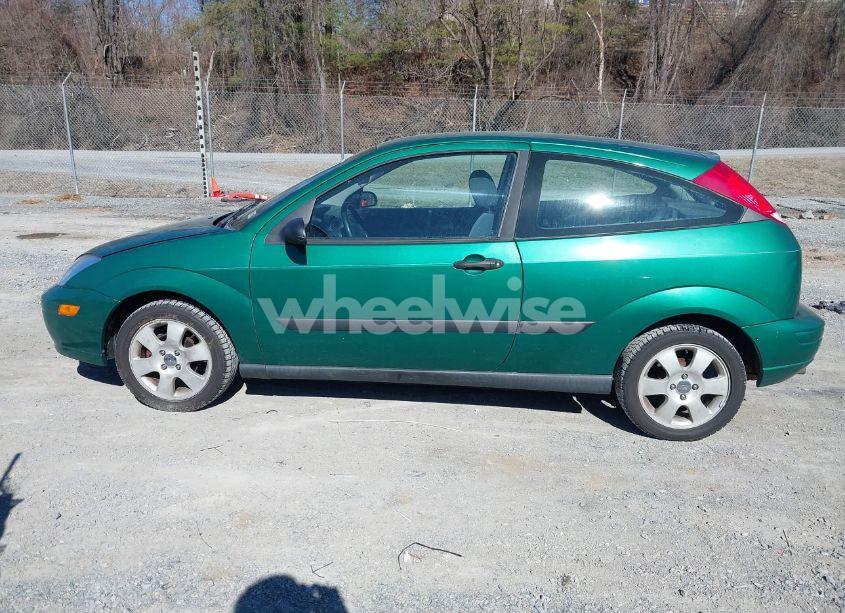 Photo 14 of 2002 Ford Focus ZX3 (VIN 3FAFP31362R167648)