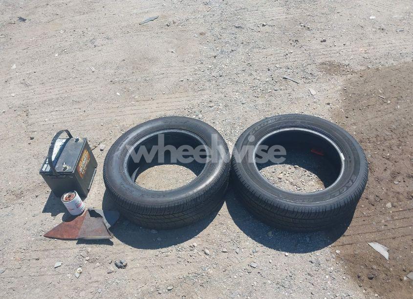 Photo 12 of 2002 Ford Focus ZX3 (VIN 3FAFP31372R229137)