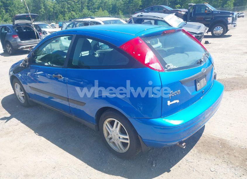 Photo 3 of 2002 Ford Focus ZX3 (VIN 3FAFP31372R229137)