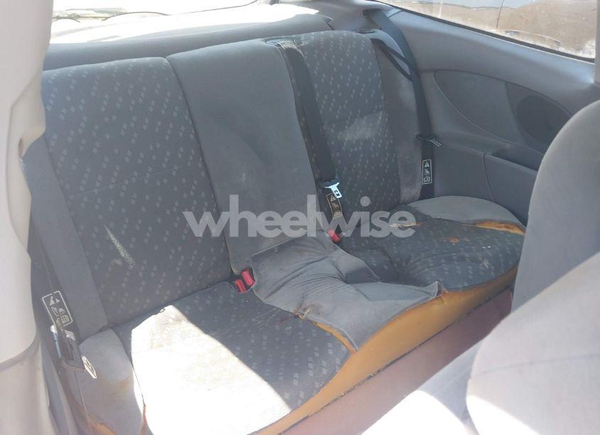 Photo 8 of 2002 Ford Focus ZX3 (VIN 3FAFP31372R229137)