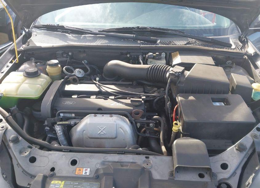 Photo 10 of 2002 Ford Focus ZX3 (VIN 3FAFP31382R172334)