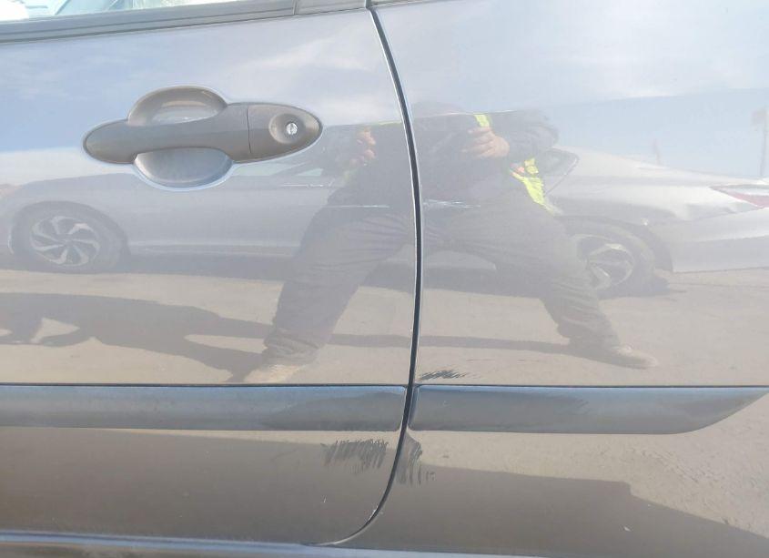 Photo 14 of 2002 Ford Focus ZX3 (VIN 3FAFP31382R172334)