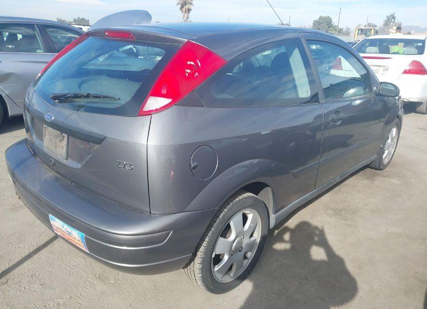 Photo 4 of 2002 Ford Focus ZX3 (VIN 3FAFP31382R172334)
