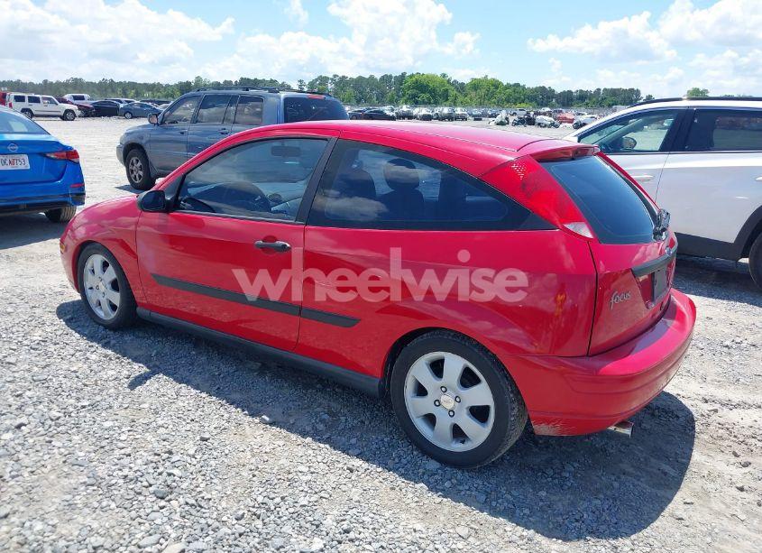 Photo 3 of 2001 Ford Focus ZX3 (VIN 3FAFP31391R105305)