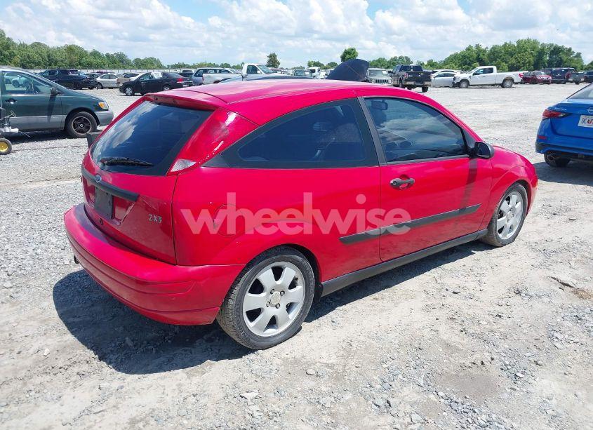 Photo 4 of 2001 Ford Focus ZX3 (VIN 3FAFP31391R105305)