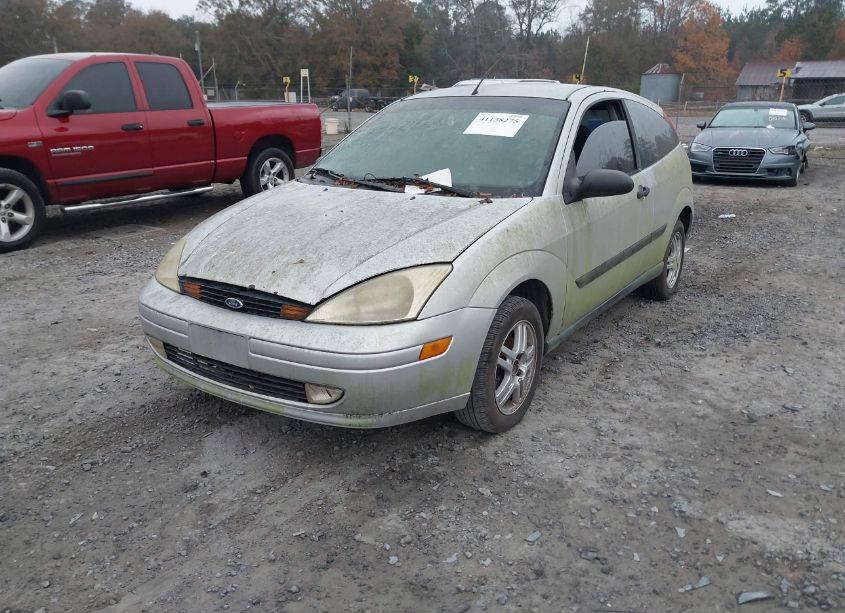 Photo 2 of 2002 Ford Focus ZX3 (VIN 3FAFP31392R225302)