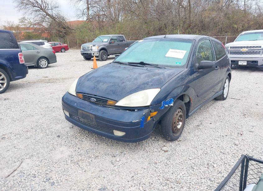 Photo 2 of 2001 Ford Focus ZX3 (VIN 3FAFP313X1R251793)
