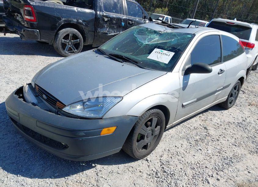 Photo 2 of 2003 Ford Focus ZX3 (VIN 3FAFP313X3R124965)