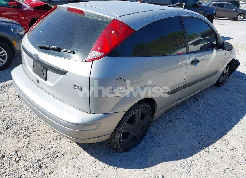 Photo 4 of 2003 Ford Focus ZX3 (VIN 3FAFP313X3R124965)