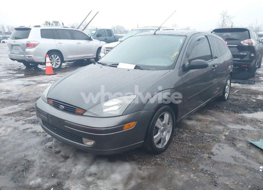Photo 2 of 2003 Ford Focus ZX3 (VIN 3FAFP313X3R133617)