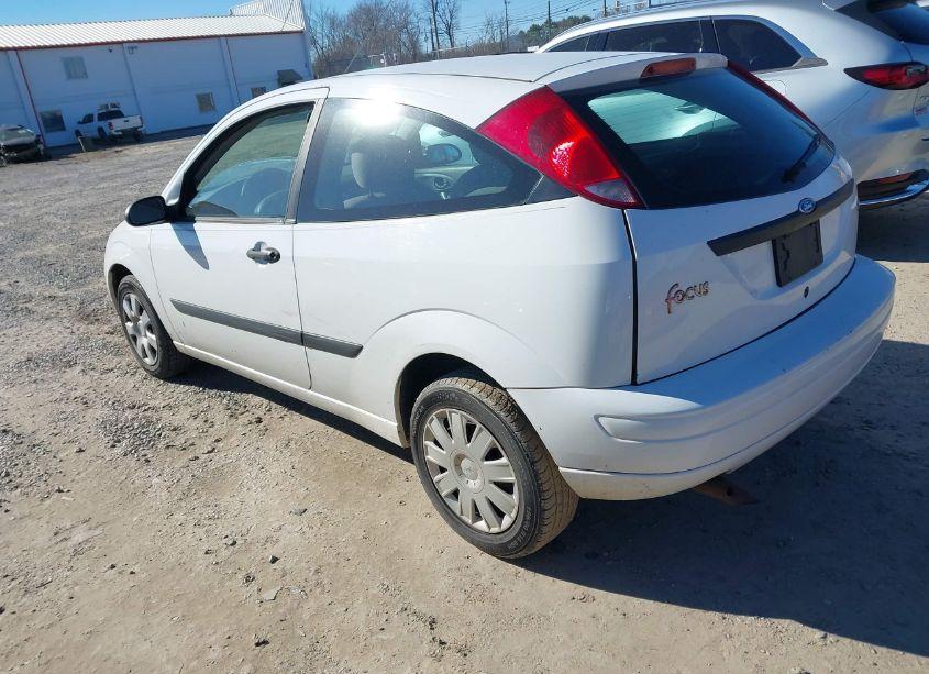 Photo 3 of 2004 Ford Focus ZX3 (VIN 3FAFP313X4R116768)