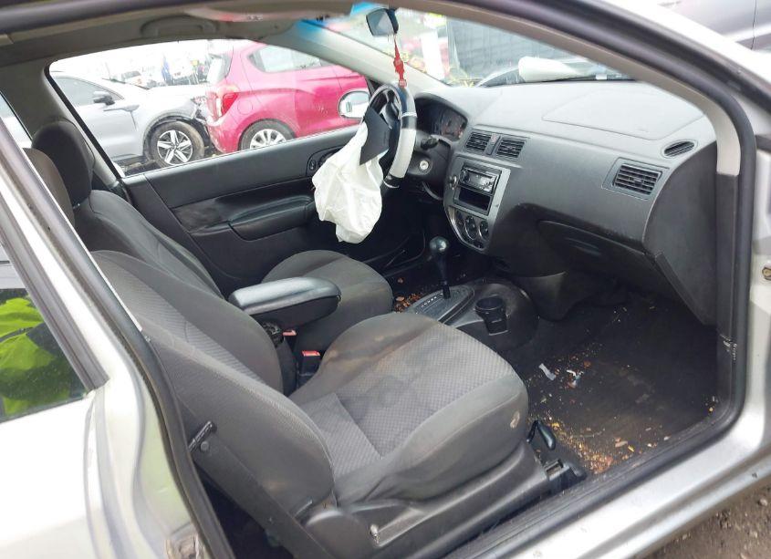 Photo 5 of 2005 Ford Focus ZX3 (VIN 3FAFP31N05R146204)