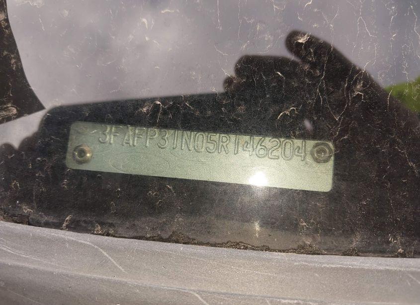 Photo 9 of 2005 Ford Focus ZX3 (VIN 3FAFP31N05R146204)