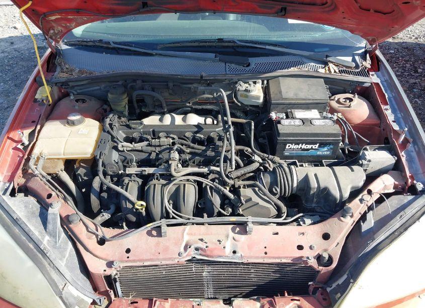 Photo 10 of 2005 Ford Focus ZX3 (VIN 3FAFP31N15R130741)