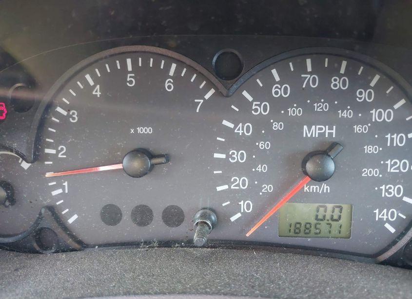 Photo 7 of 2005 Ford Focus ZX3 (VIN 3FAFP31N15R130741)