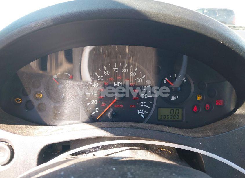 Photo 7 of 2005 Ford Focus ZX3 (VIN 3FAFP31N15R159897)