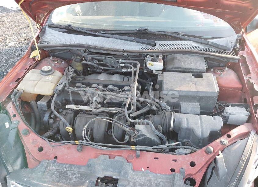 Photo 10 of 2005 Ford Focus ZX3 (VIN 3FAFP31N25R140713)