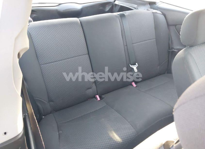 Photo 8 of 2005 Ford Focus ZX3 (VIN 3FAFP31N25R140713)