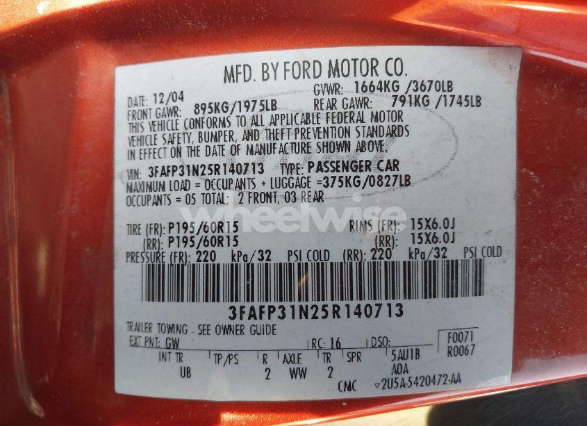 Photo 9 of 2005 Ford Focus ZX3 (VIN 3FAFP31N25R140713)