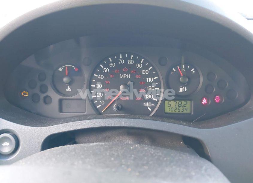 Photo 7 of 2005 Ford Focus ZX3 (VIN 3FAFP31N35R120342)