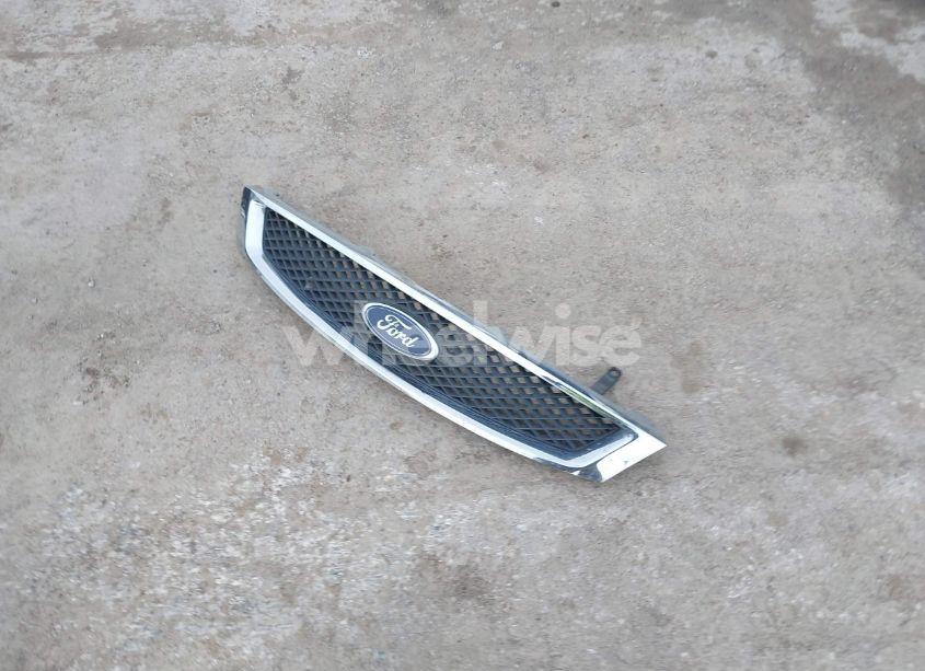 Photo 12 of 2005 Ford Focus ZX3 (VIN 3FAFP31N55R139605)