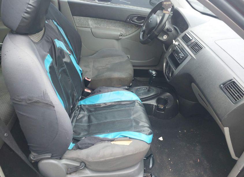 Photo 5 of 2005 Ford Focus ZX3 (VIN 3FAFP31N85R140411)