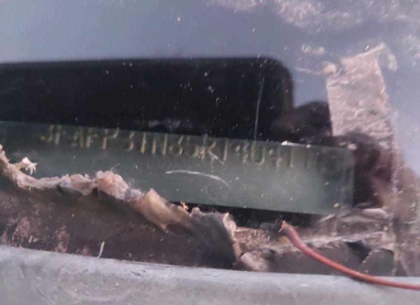 Photo 9 of 2005 Ford Focus ZX3 (VIN 3FAFP31N85R140411)