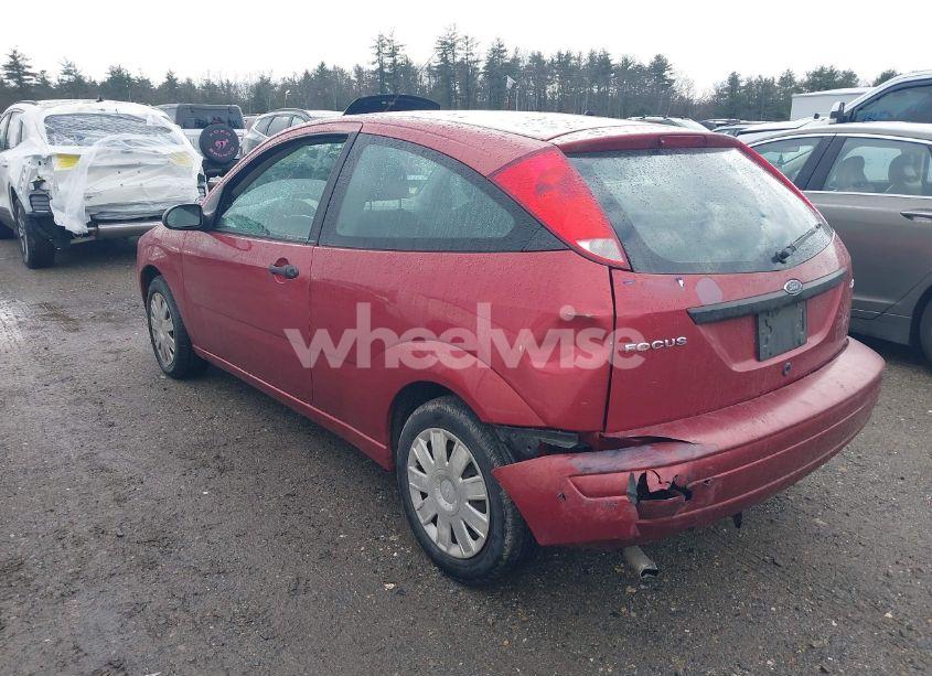 Photo 3 of 2005 Ford Focus ZX3 (VIN 3FAFP31N95R117512)