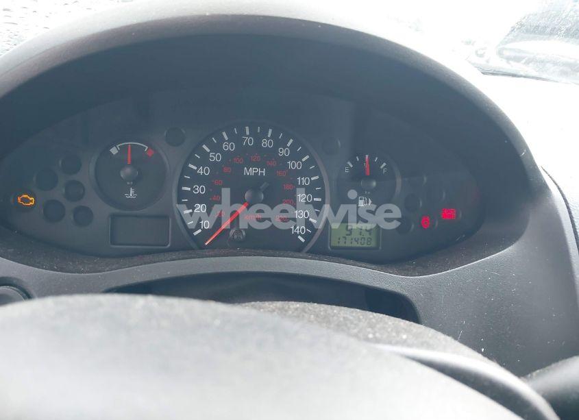 Photo 7 of 2005 Ford Focus ZX3 (VIN 3FAFP31N95R117512)