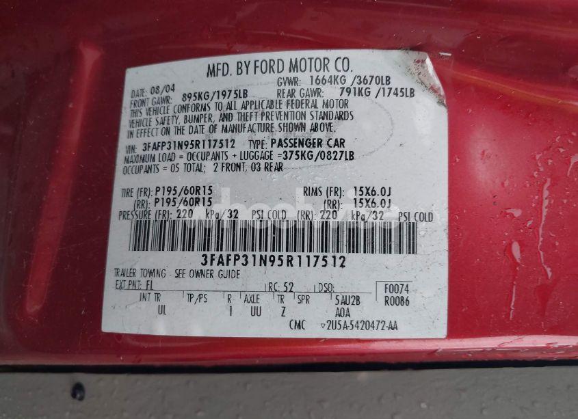 Photo 9 of 2005 Ford Focus ZX3 (VIN 3FAFP31N95R117512)