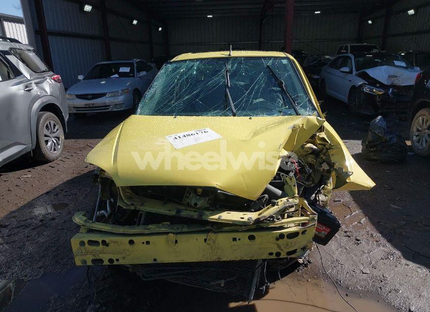 Photo 12 of 2005 Ford Focus ZX3 (VIN 3FAFP31NX5R151930)