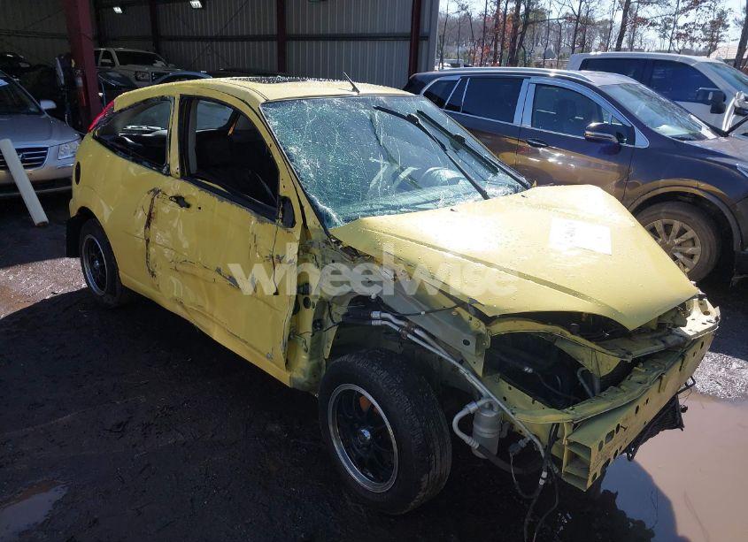 Photo 6 of 2005 Ford Focus ZX3 (VIN 3FAFP31NX5R151930)