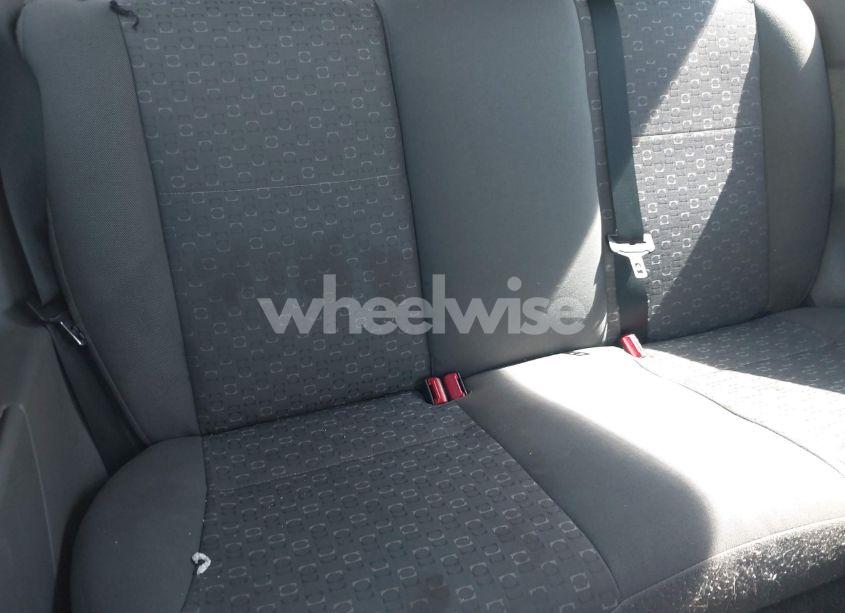 Photo 8 of 2004 Ford Focus ZX3 (VIN 3FAFP31Z04R125810)